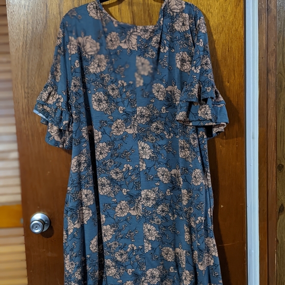 Floral summer dress (with pockets) - Picture 2 of 3